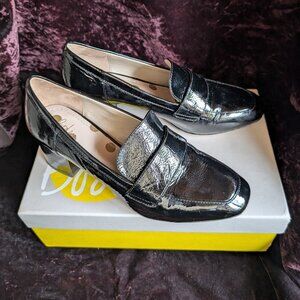 Boden Alicia Black Patent Leather Heeled Loafers, Like New sz 38